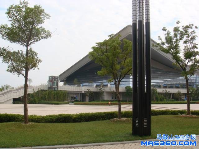 这是奥体，合肥做漂亮的地方，也是最奢侈的