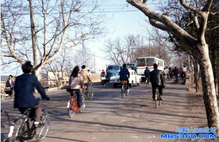跃进桥.jpg