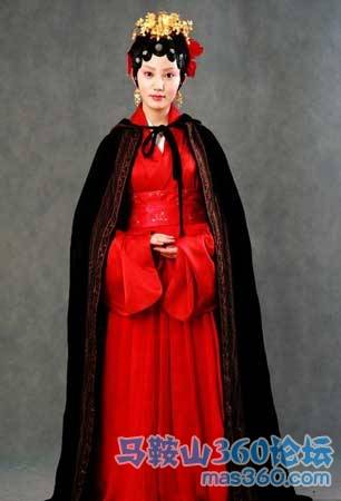 尤二姐（孙菂饰）