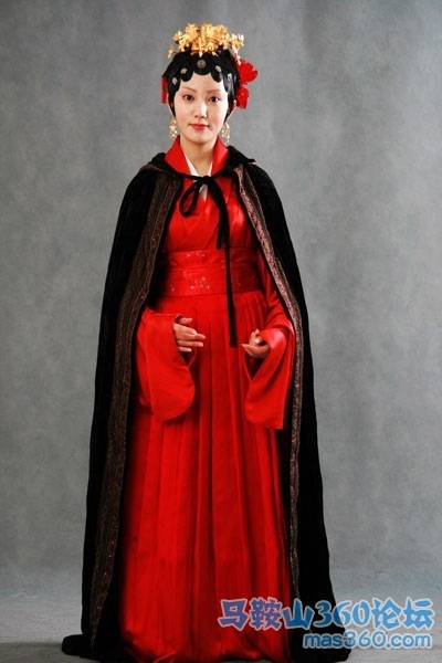 尤二姐（孙菂饰）