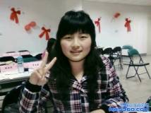 应聆儿要求晒点小照片....吐的人一边吐去
